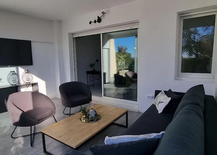 Le Neuburg Sur La Vue Climatisation Piscine Parking Appartement Sète